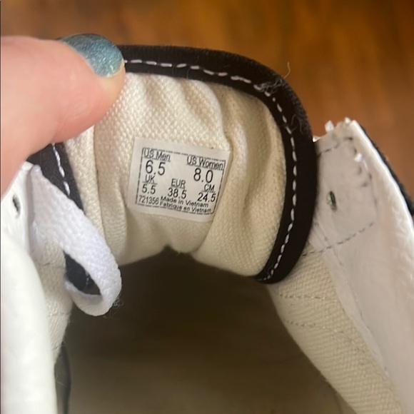 Vans Black and White Women's Sneakers - Picture 3 of 3